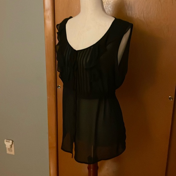 Apostrophe sleeveless, round neckline black chiffon top. Size L. Front buttons . - Picture 7 of 17